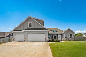 featured image of 823 Mueller Way