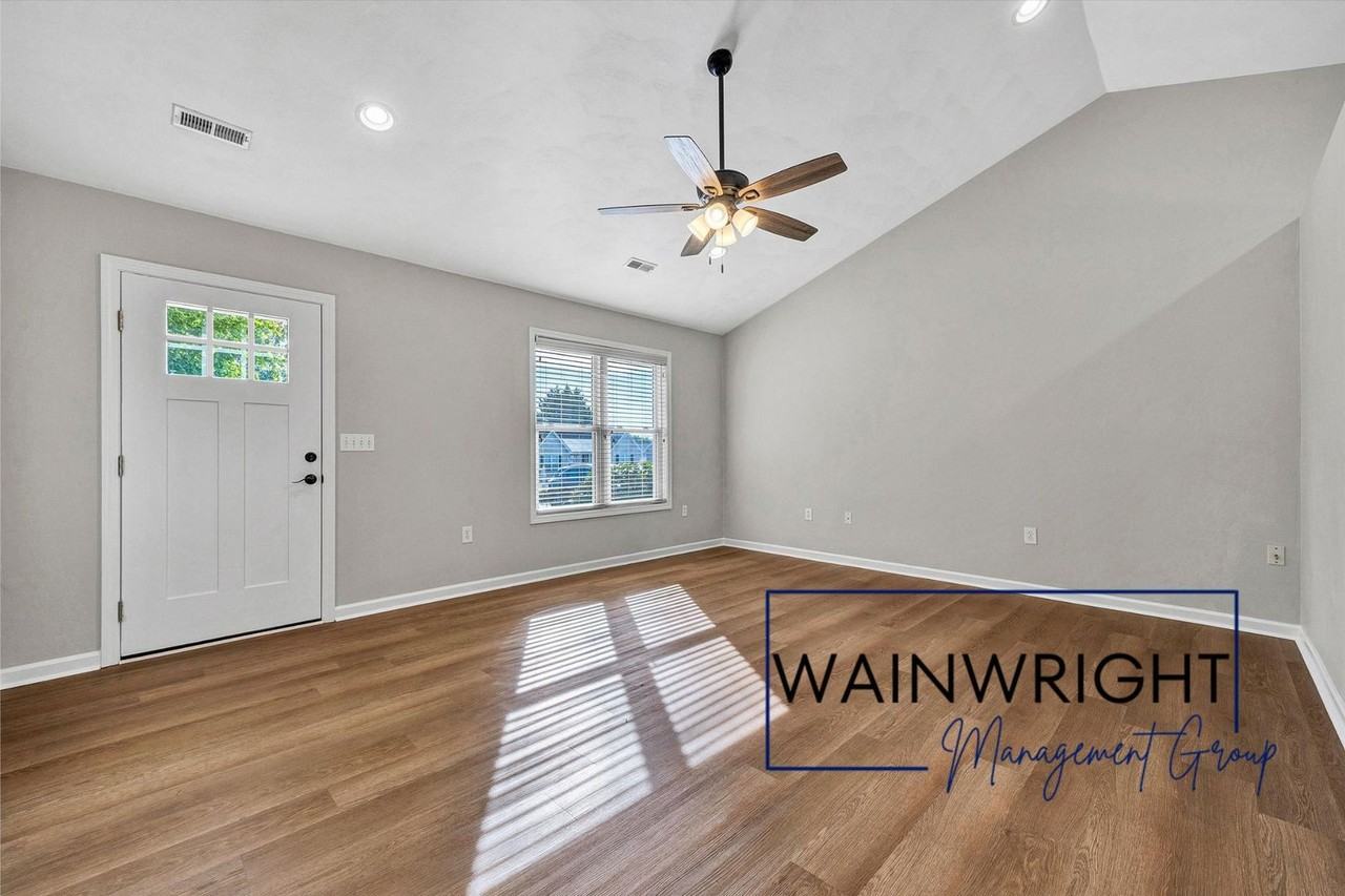 816 Harmon Cir - Photo 4 of 15