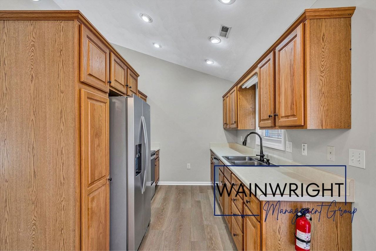 816 Harmon Cir - Photo 7 of 15
