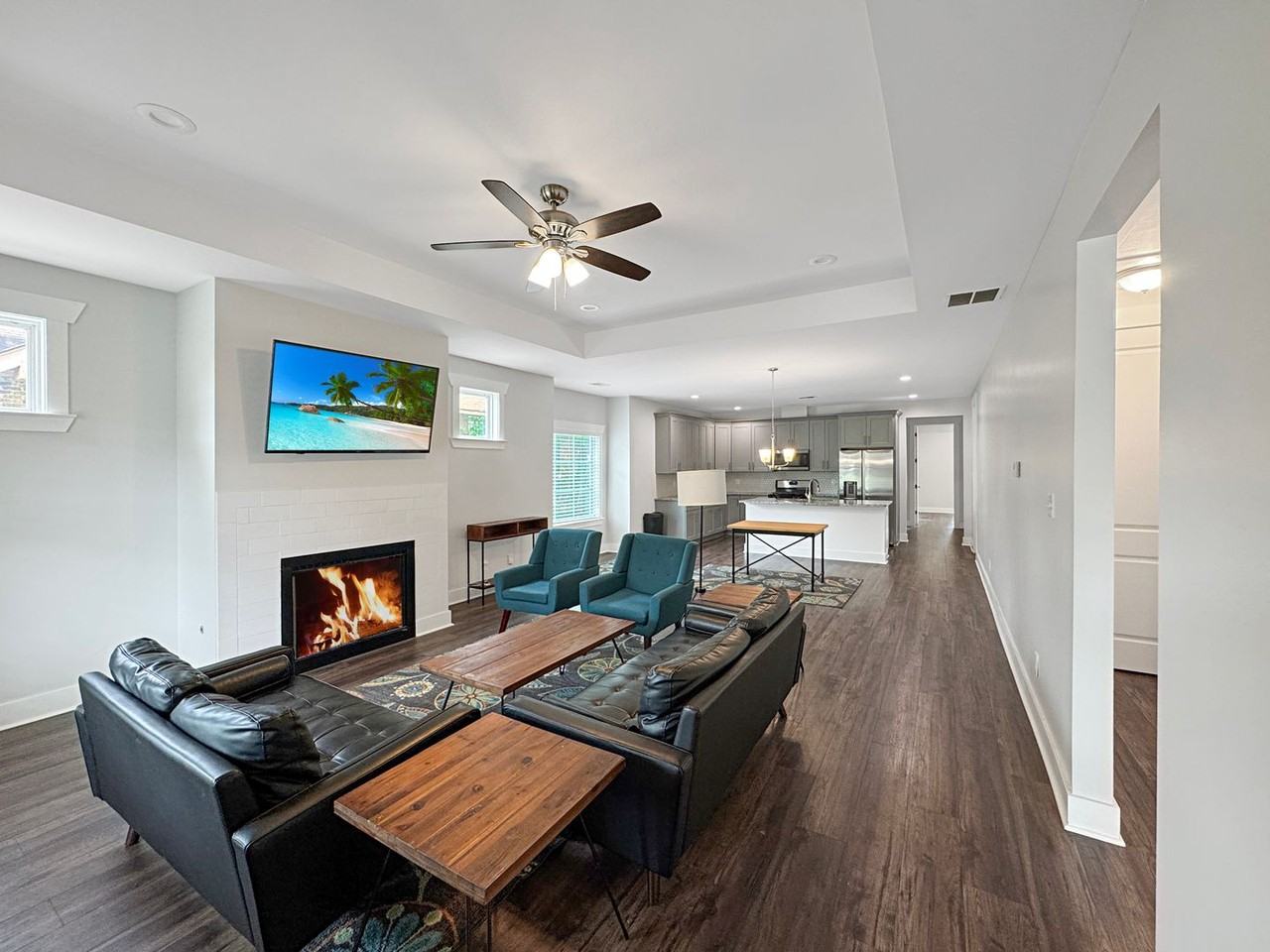 1805 Glenview Ave - Photo 3 of 31