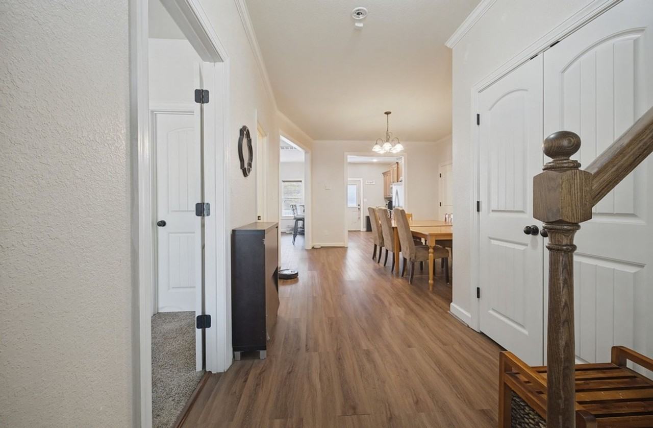 4417 King St - Photo 2 of 14