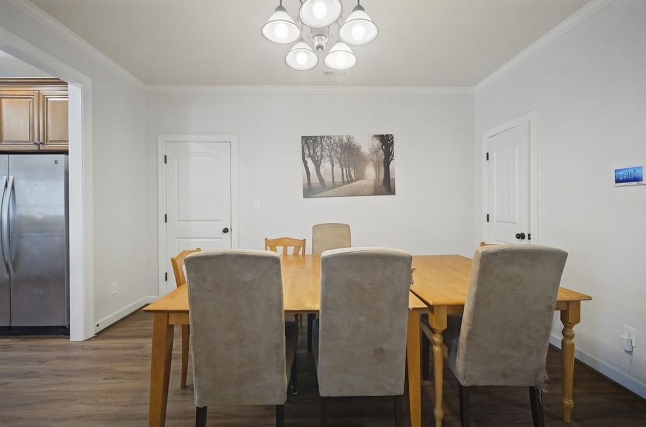 4417 King St - Photo 4 of 14