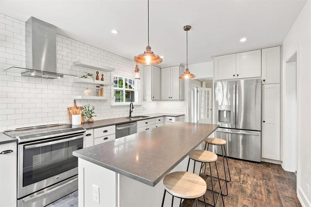 632 W 20th Ave - Photo 4 of 48
