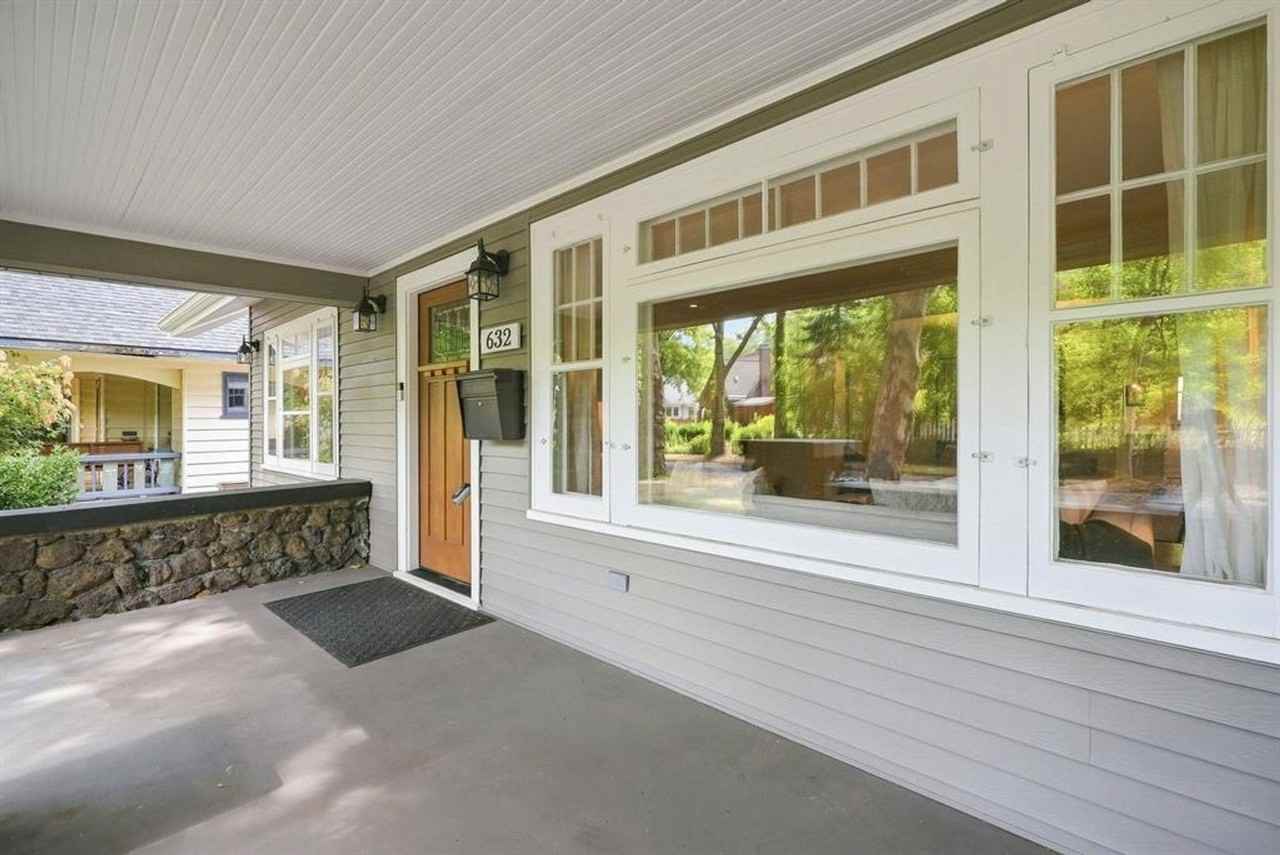 632 W 20th Ave - Photo 7 of 48