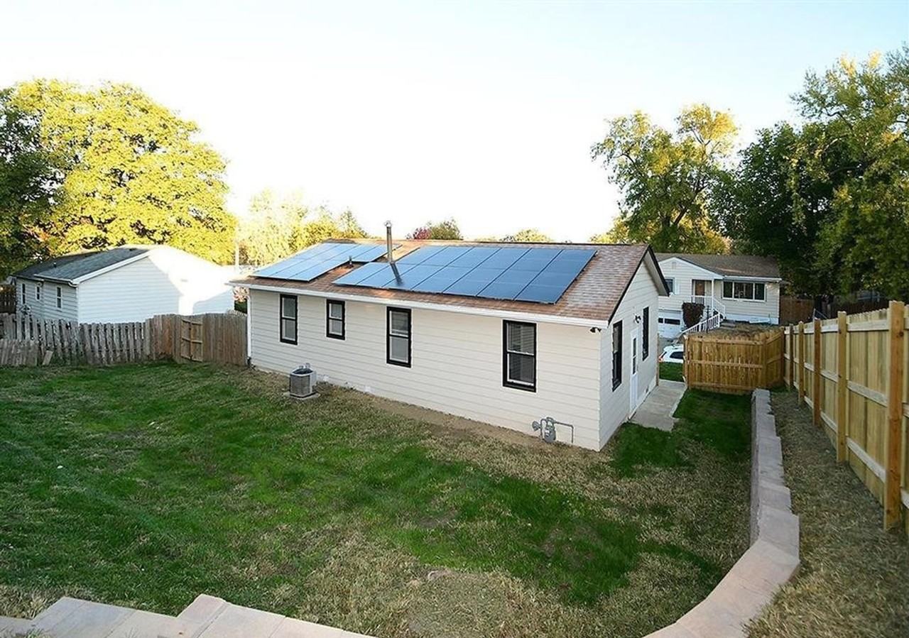 711 5th Ave - Photo 2 of 18