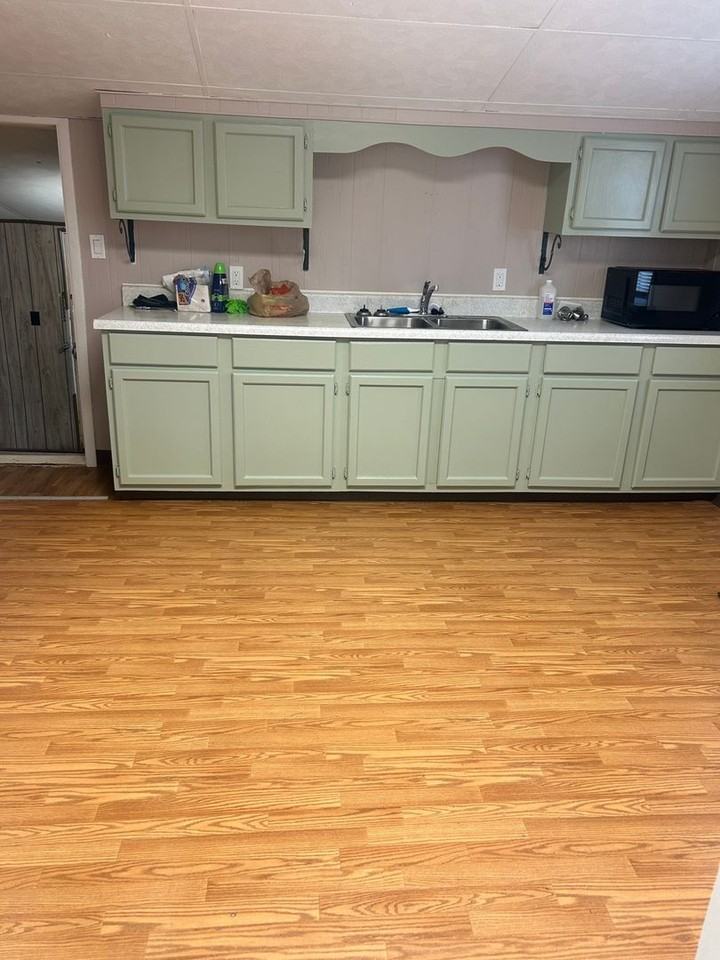 921 Fremont St - Photo 5 of 21