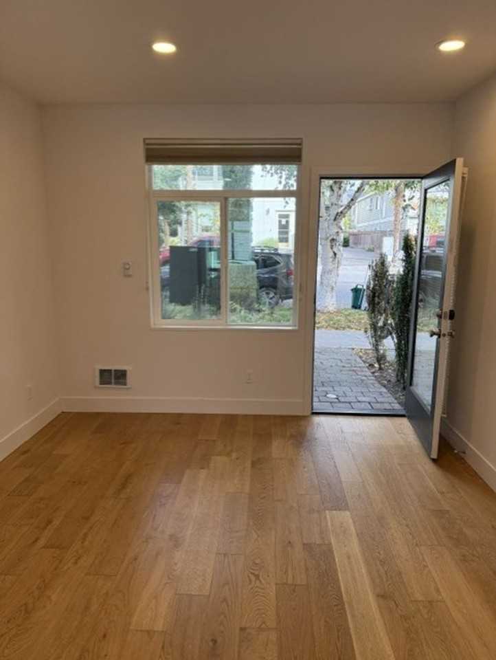 2213B Nw 63rd St - Photo 4 of 22