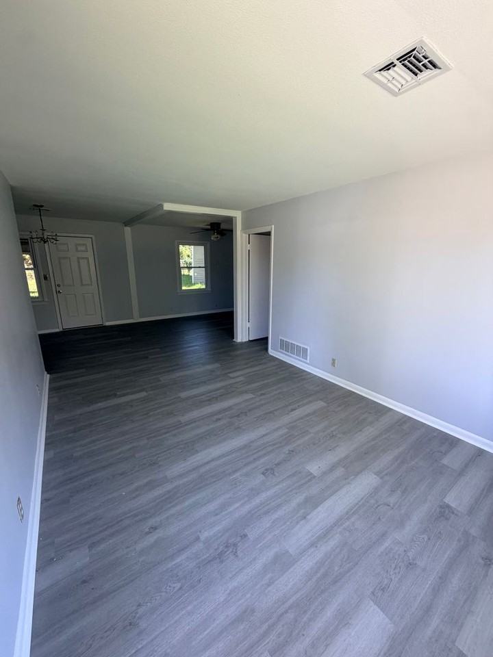 1441 Flamingo Ln - Photo 5 of 15