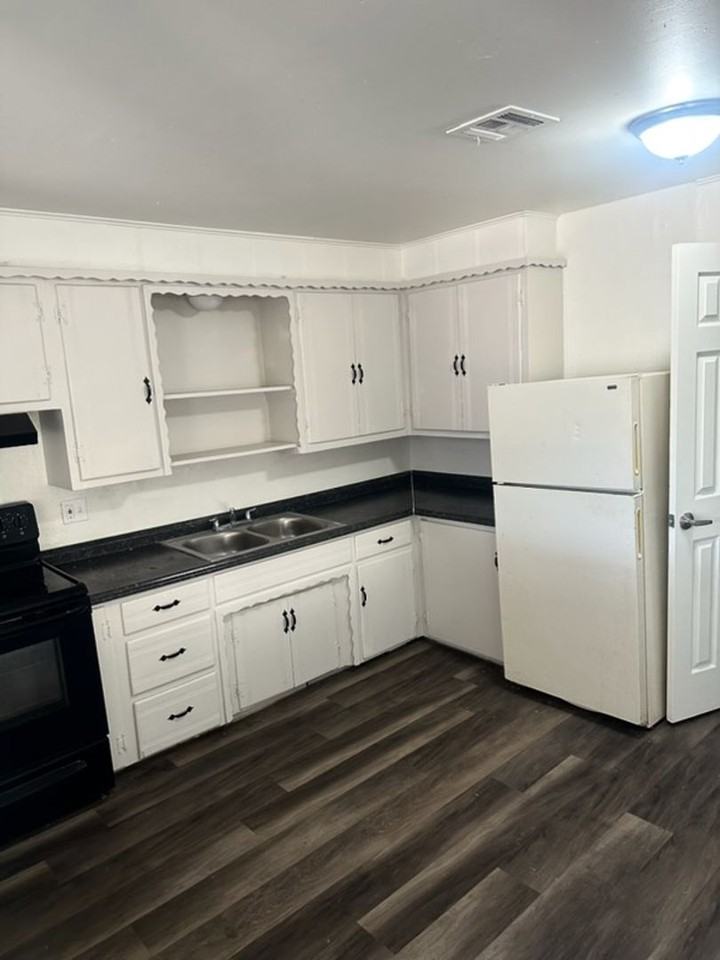 739 Se 40th St - Photo 4 of 10