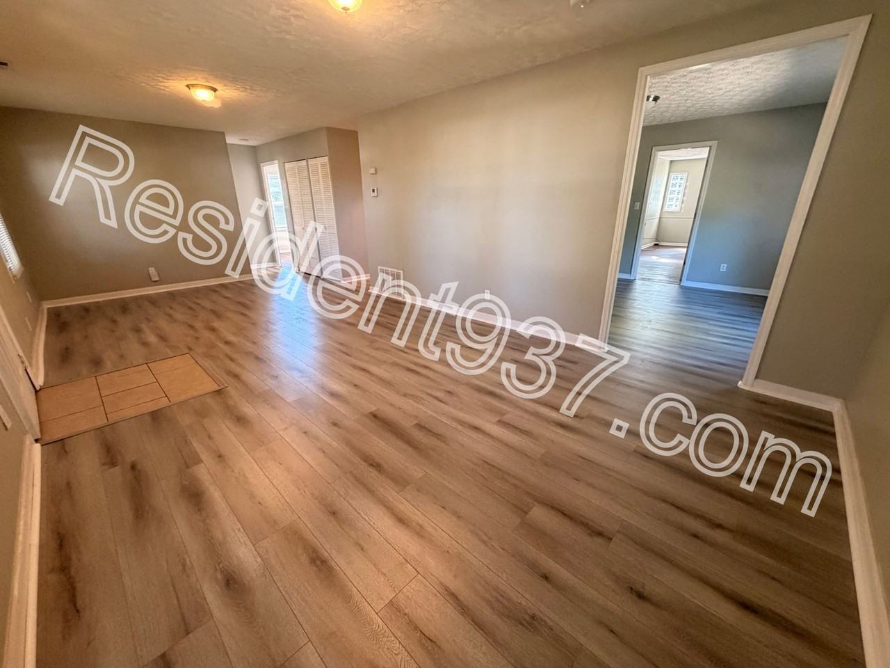 1405 Ironwood Dr - Photo 3 of 18