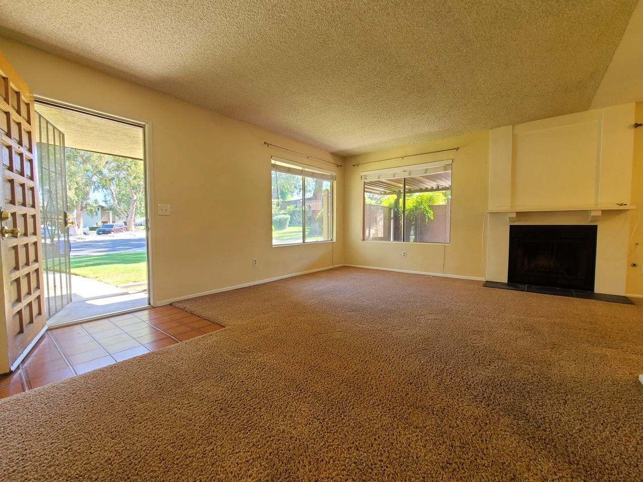 832 Ardmore Cir - Photo 3 of 20