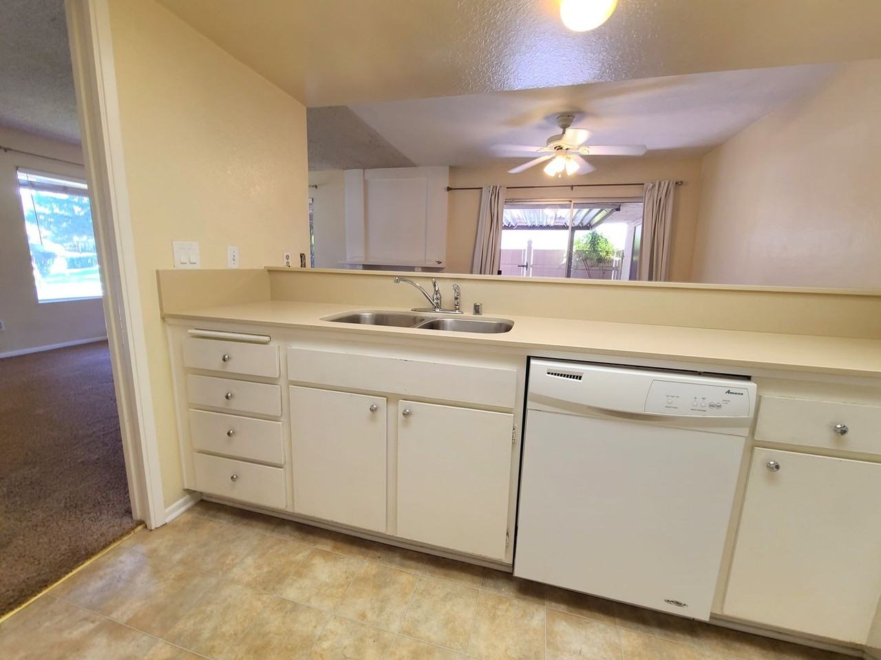 832 Ardmore Cir - Photo 7 of 20