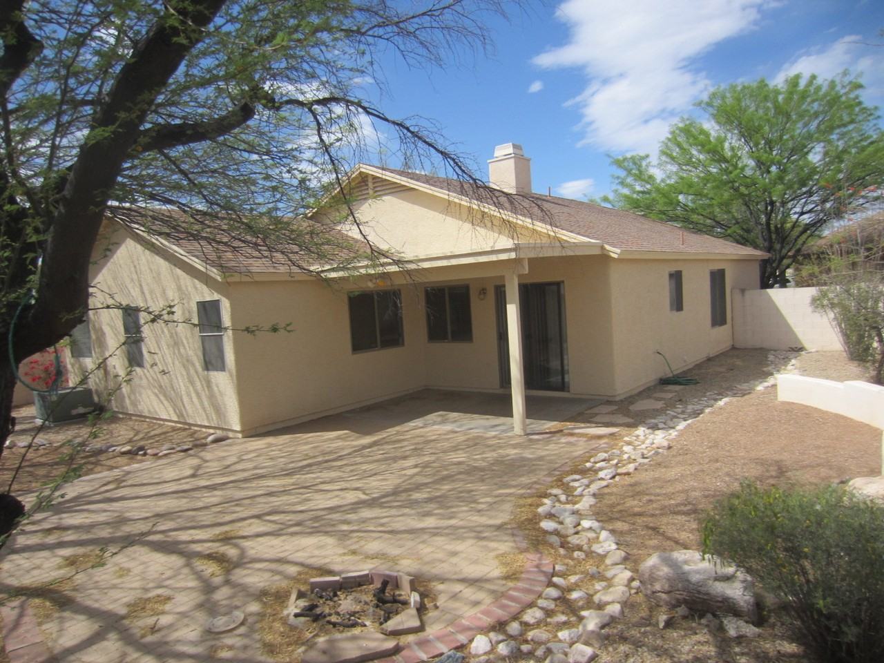 8211 S Placita Juan Tabo - Photo 2 of 12