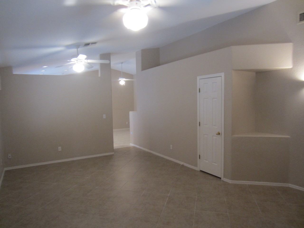 8211 S Placita Juan Tabo - Photo 3 of 12