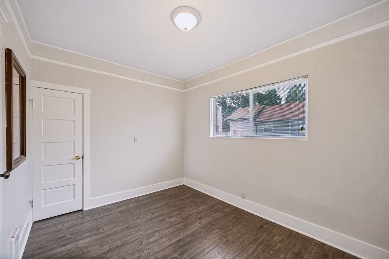 4619 S Holden St - Photo 5 of 14