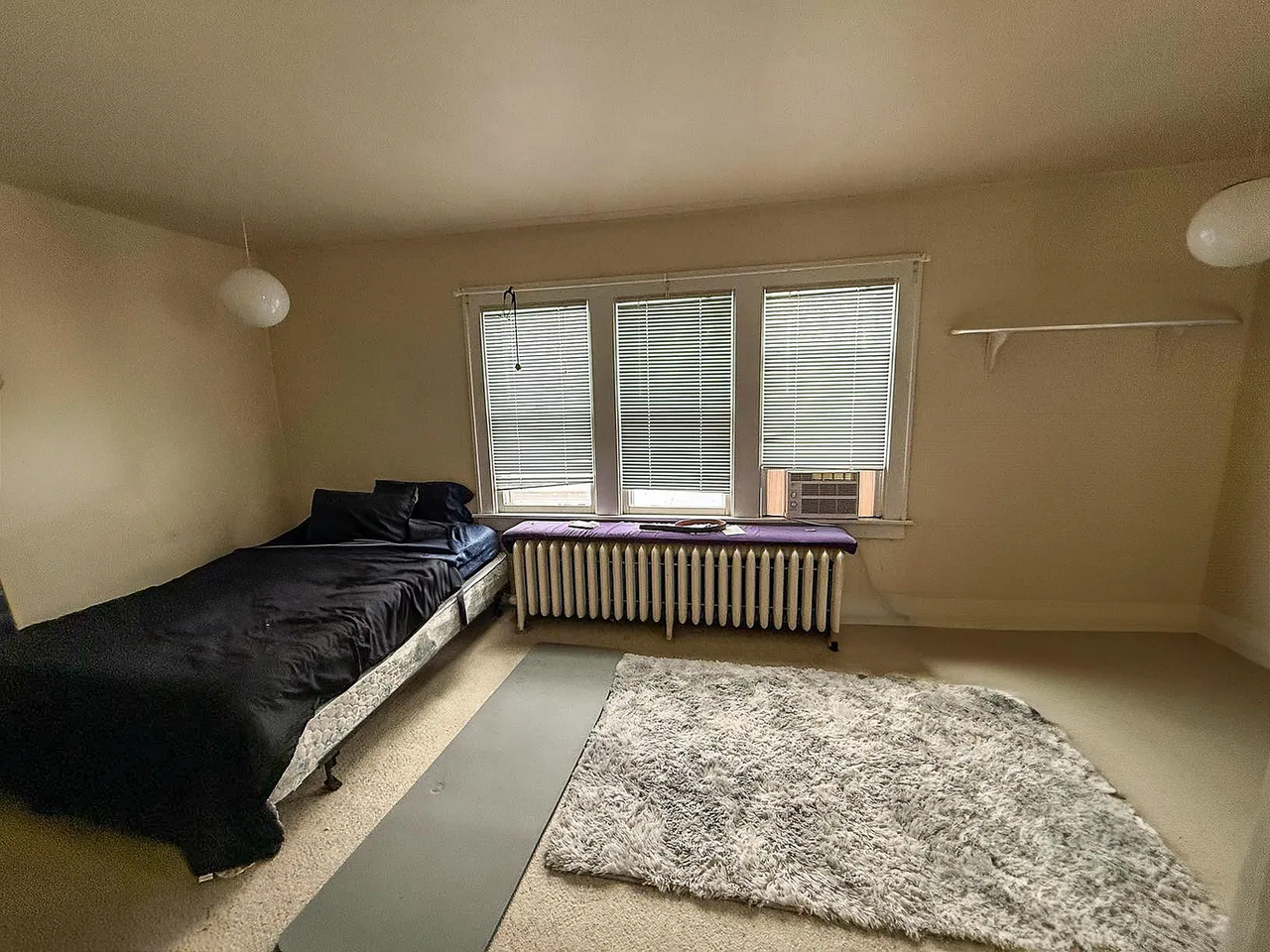 134 Lake St - Photo 2 of 13