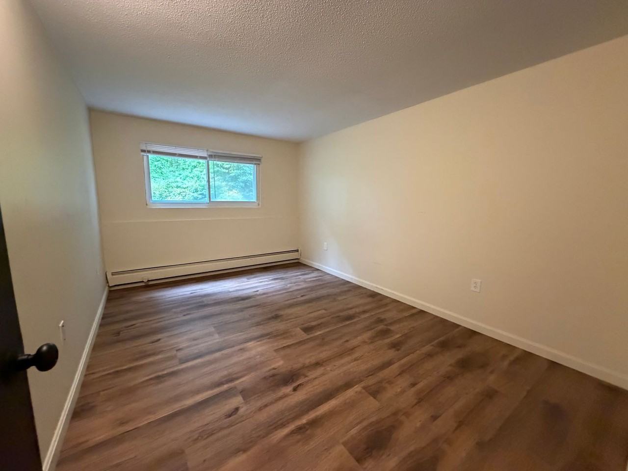 81 Fisherville Road - Photo 7 of 20
