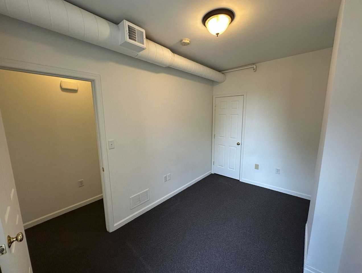 47 N Newberry St - Photo 5 of 9