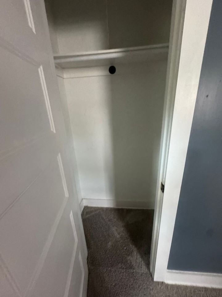 2527 Dora Dr - Photo 4 of 15