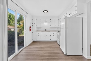 Country Garden Apartments - Photo 1 of 1
