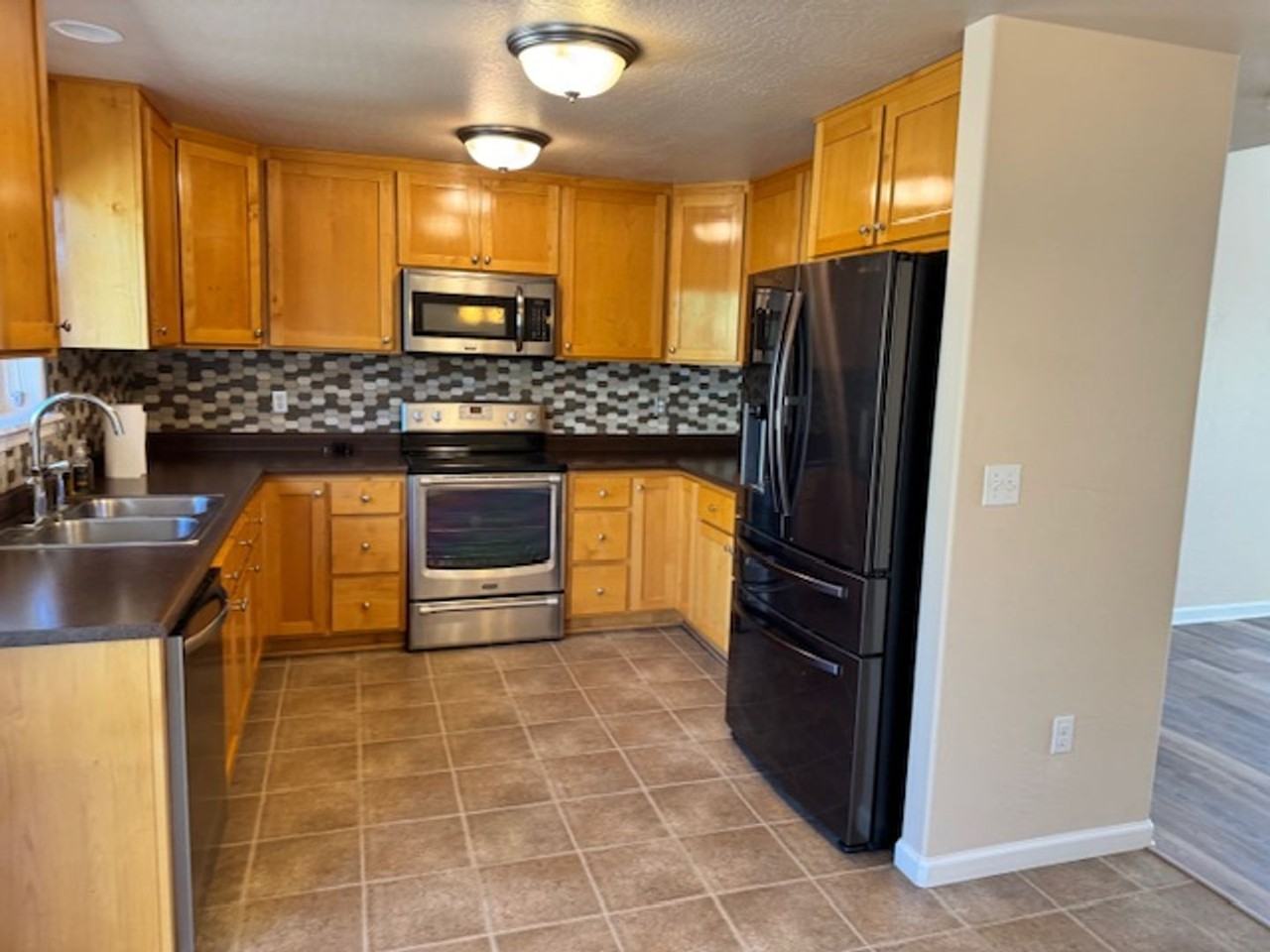 7538 Larkfield Ln - Photo 2 of 16