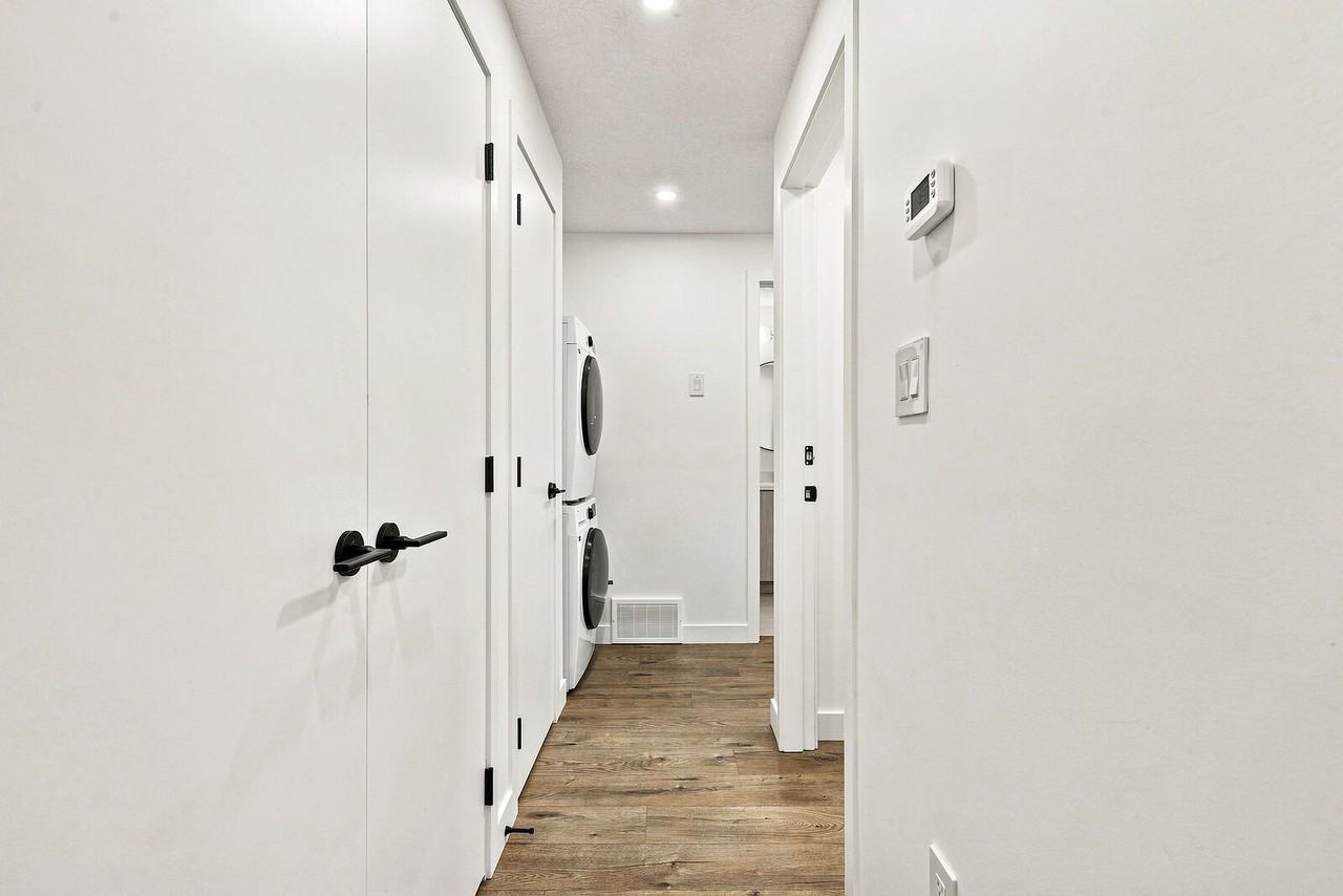 9523 86 St Nw - Photo 4 of 21