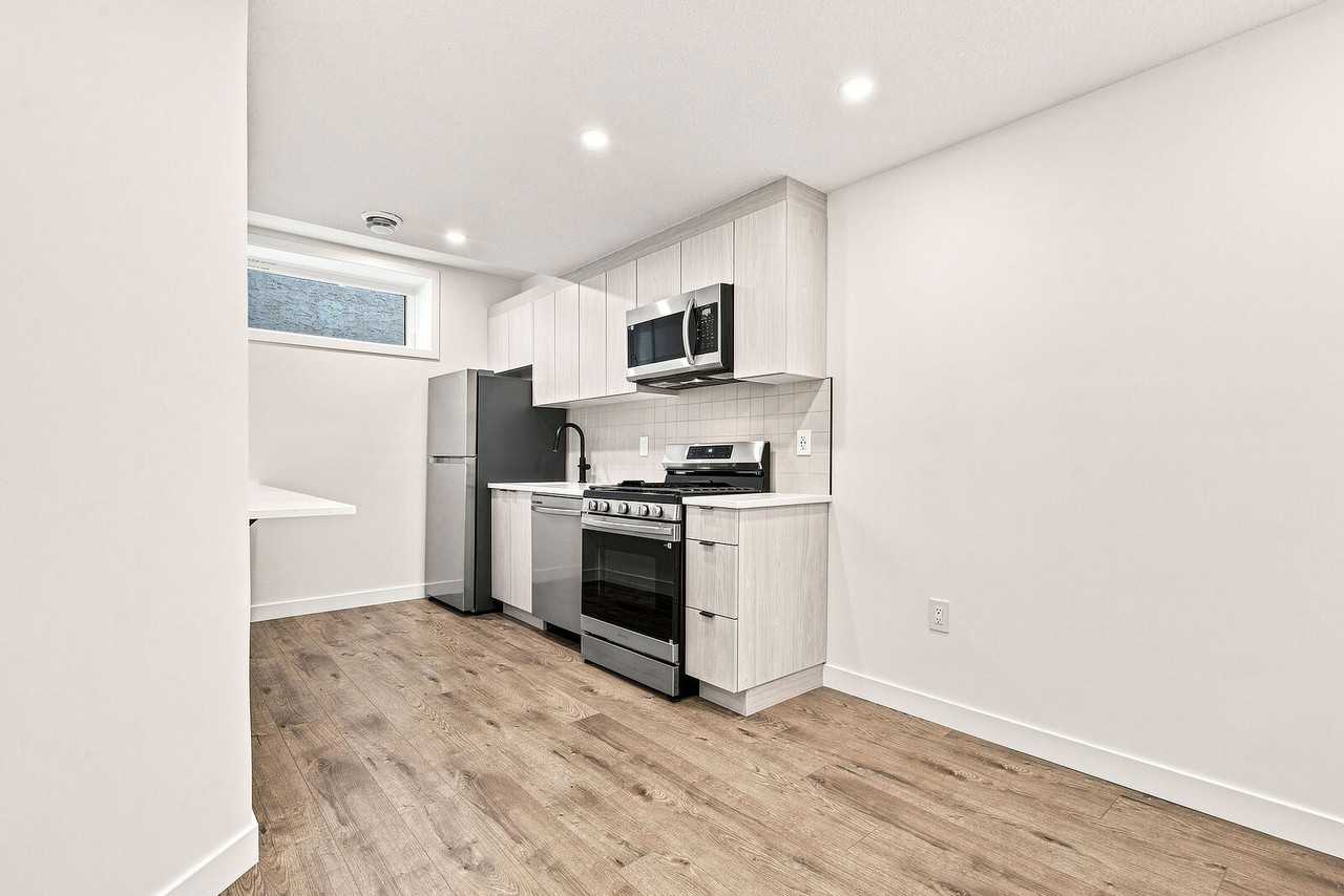 9523 86 St Nw - Photo 7 of 21