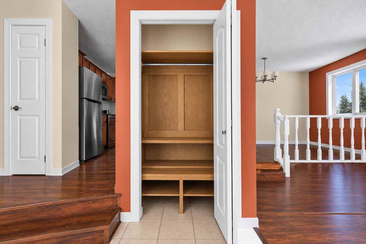 66 Elston Pl Se - Photo 3 of 33