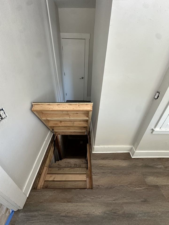 1249 N Adoline Ave #NA - Photo 5 of 13