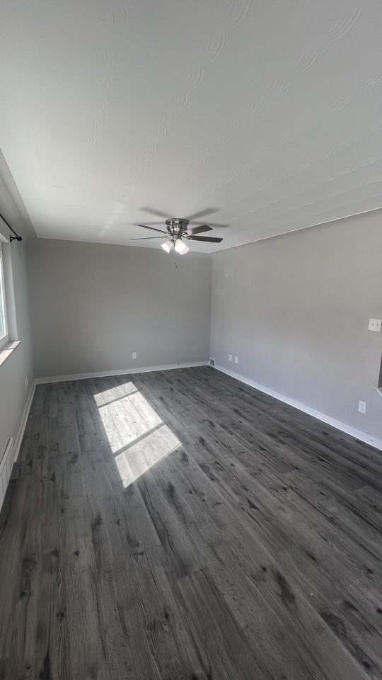 1015 Pleasant Ave #NA - Photo 3 of 23