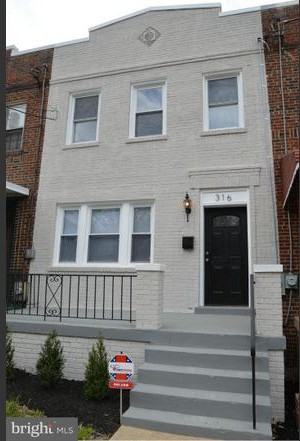 316 Division Ave Ne #NA - Photo 3 of 12