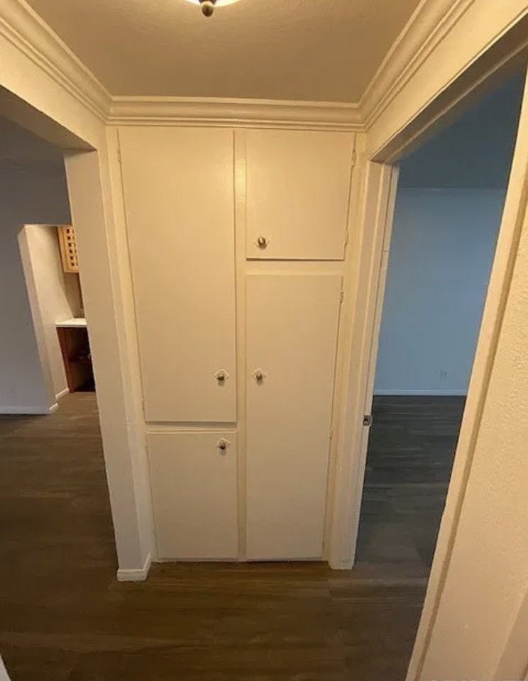 5255 Satsuma Ave #2 - Photo 5 of 9