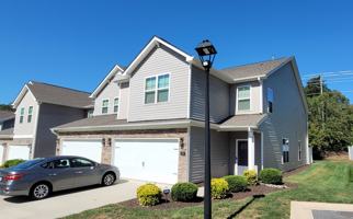 featured image of 806 Riley Ln #806
