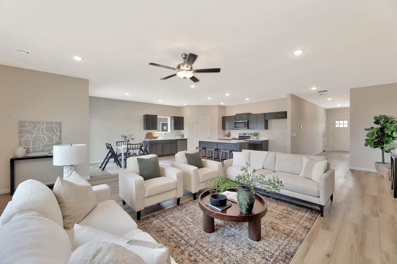 2427 S Wheatland Ct #NA - Photo 2 of 24