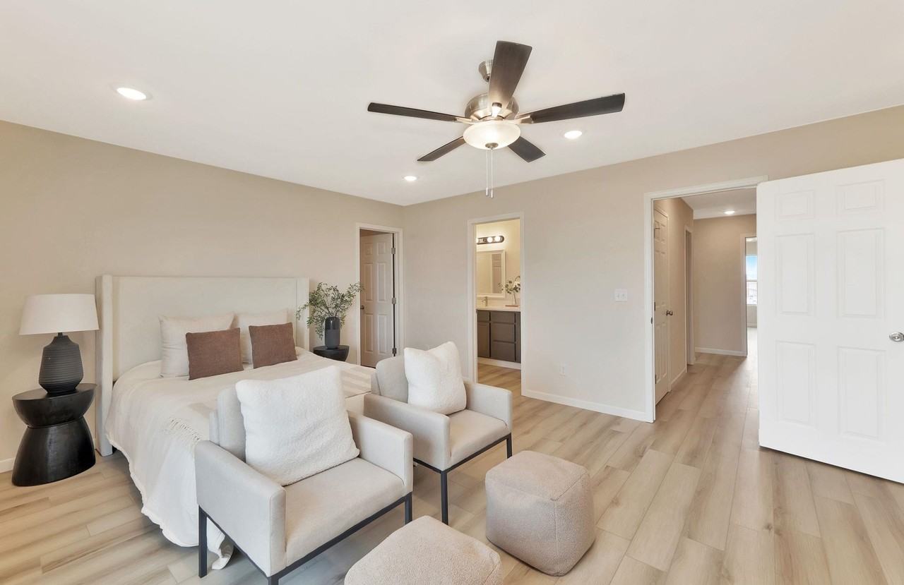2427 S Wheatland Ct #NA - Photo 5 of 24