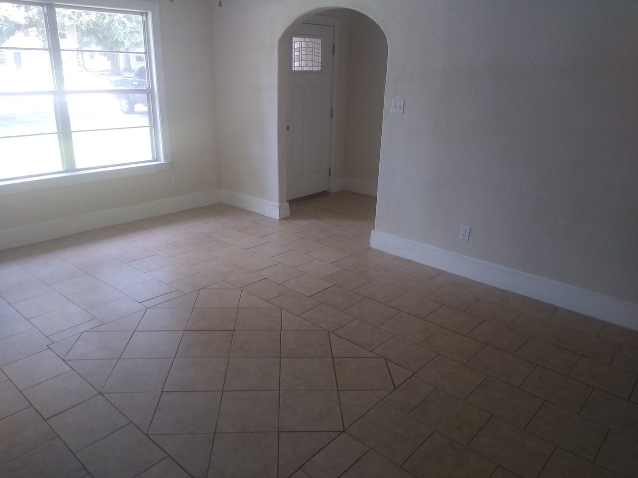 4100 Lakeshore Dr #NA - Photo 4 of 16
