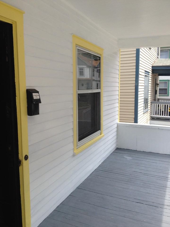 934 Bellevue Pl #NA - Photo 2 of 16