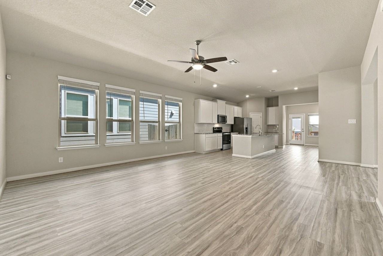 11530 Buffalo Grv #NA - Photo 2 of 19