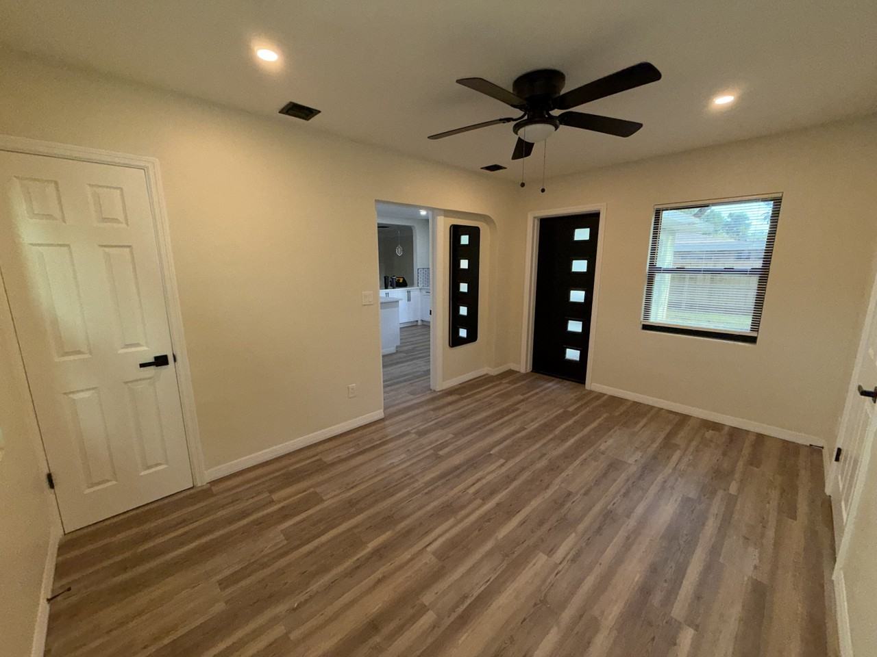 1418 Dexter Dr #NA - Photo 7 of 17