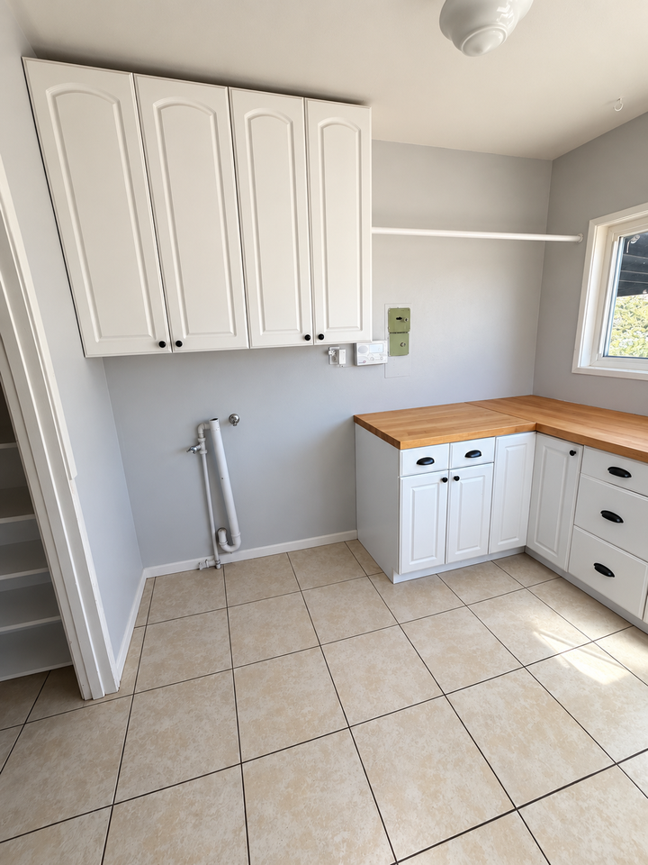 1354 N Vagedes Ave #NA - Photo 7 of 10
