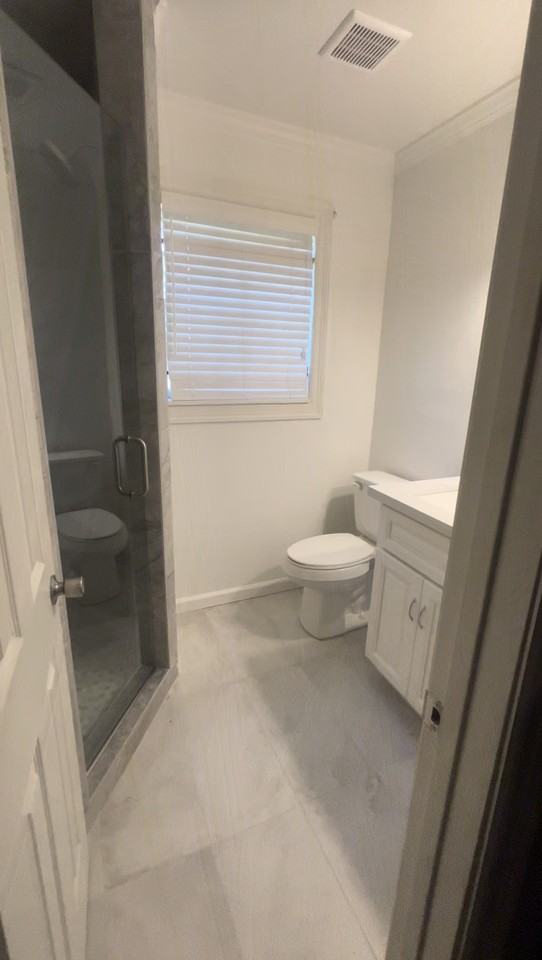 3933 Lakeshore Dr #NA - Photo 4 of 8