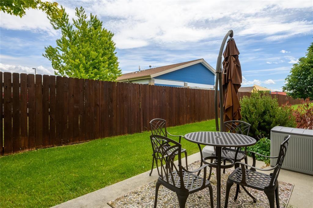 156 Villa Ct #156 - Photo 2 of 9