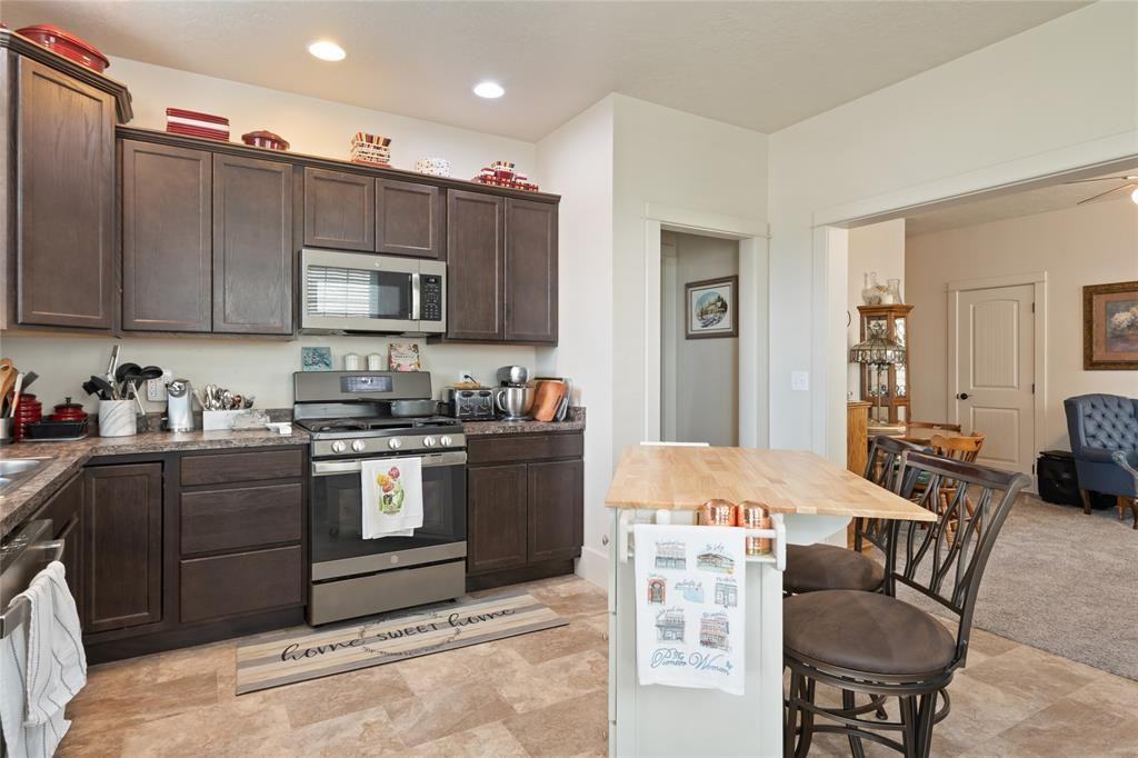 156 Villa Ct #156 - Photo 4 of 9