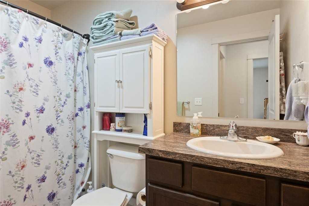 156 Villa Ct #156 - Photo 5 of 9