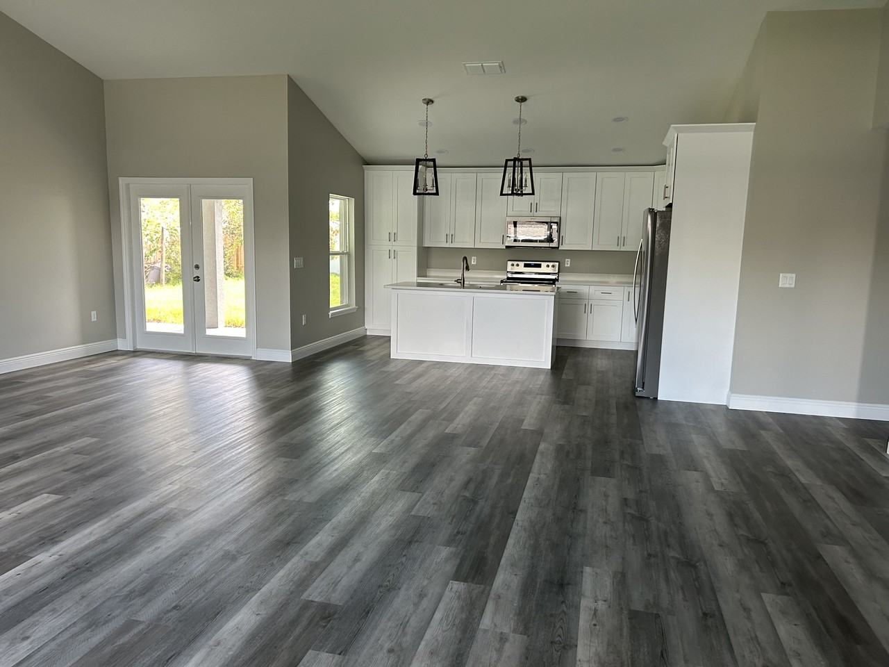 2869 Jewel Ave #NA - Photo 3 of 10
