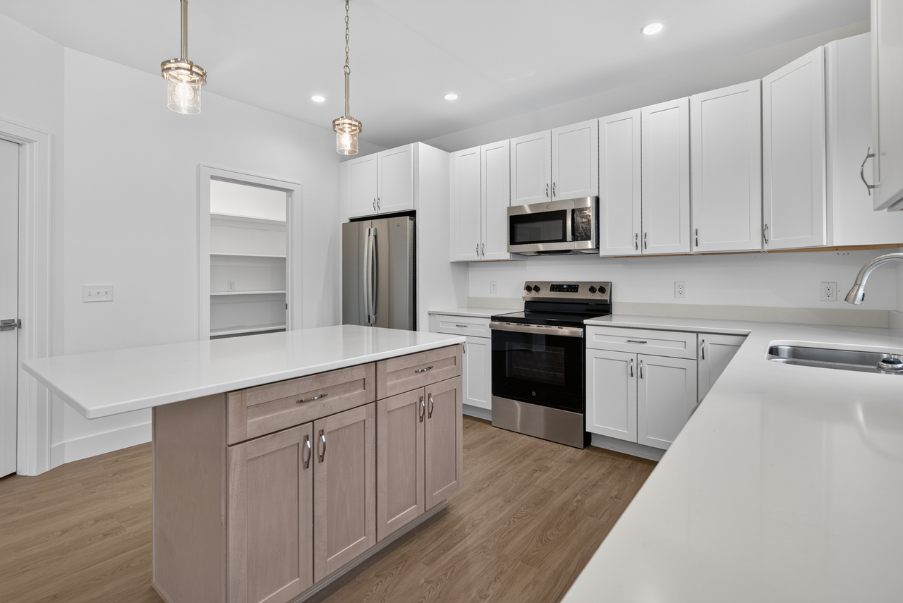 5618 Eternity Dr #5618 - Photo 4 of 25