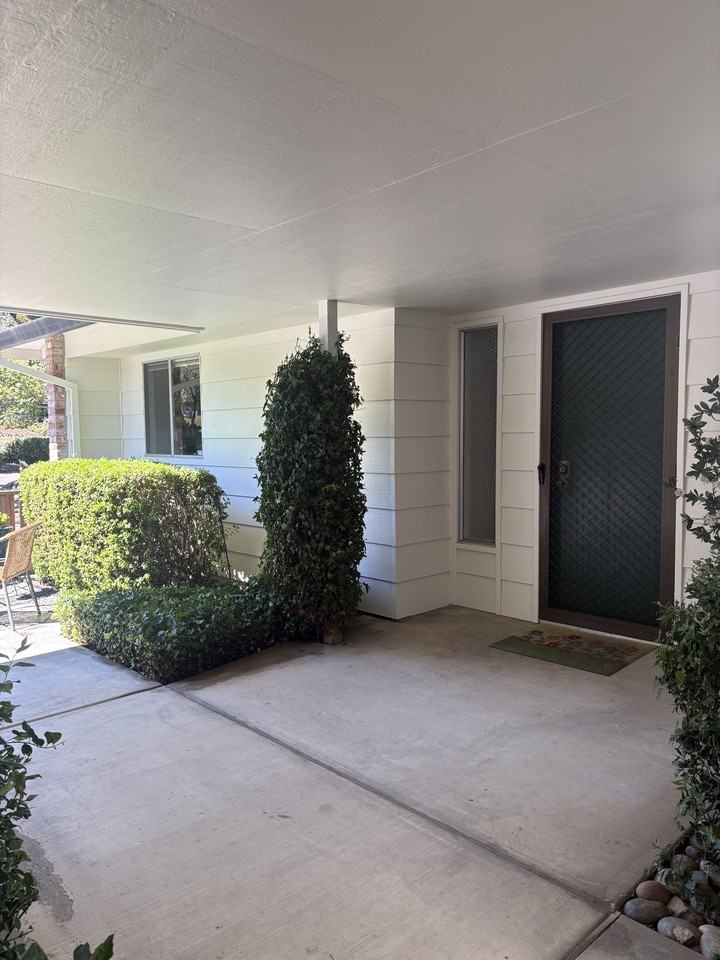 302 Valley Oaks Dr #302 - Photo 3 of 17