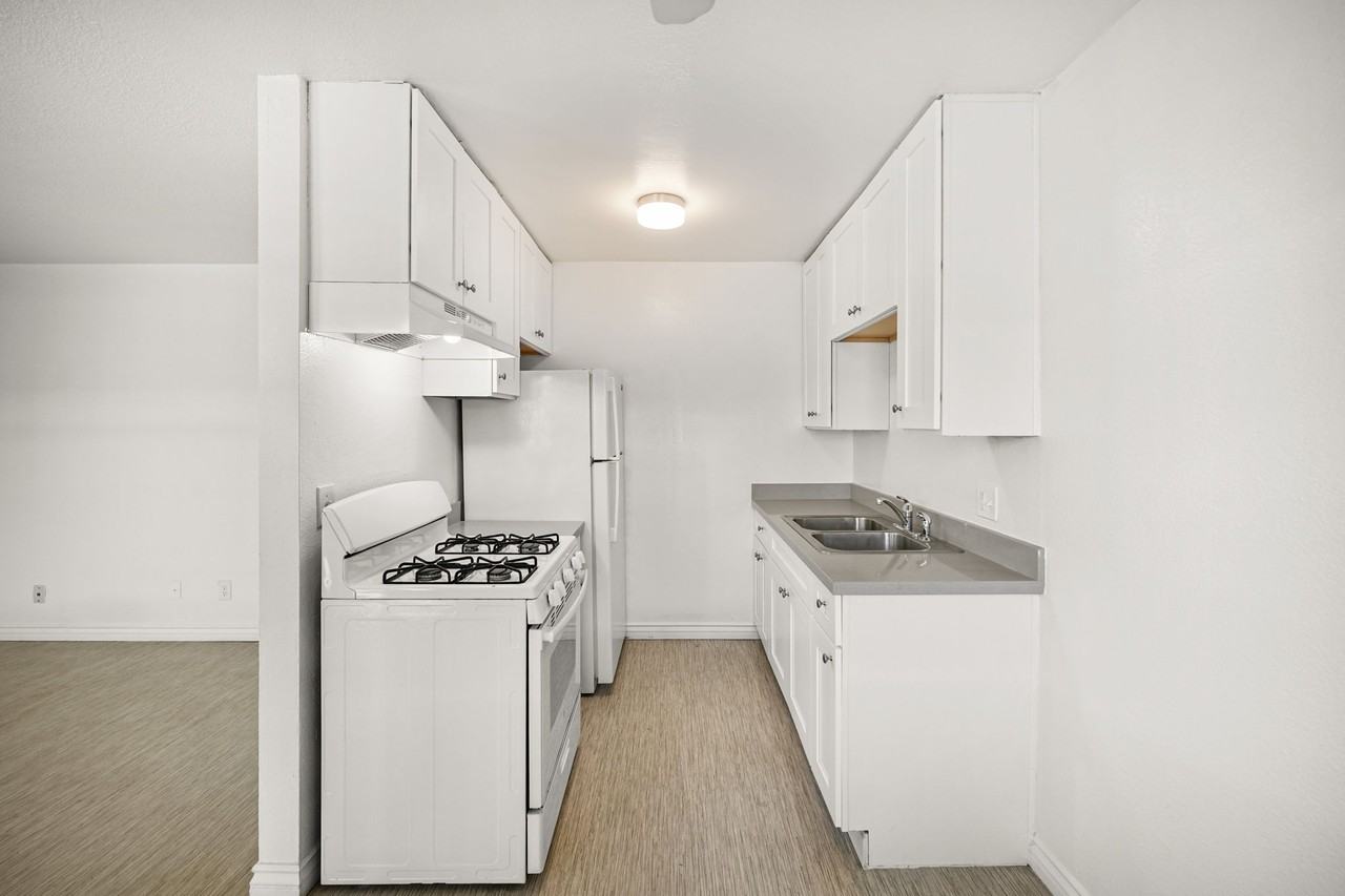 4030 38th St #6 - Photo 7 of 18