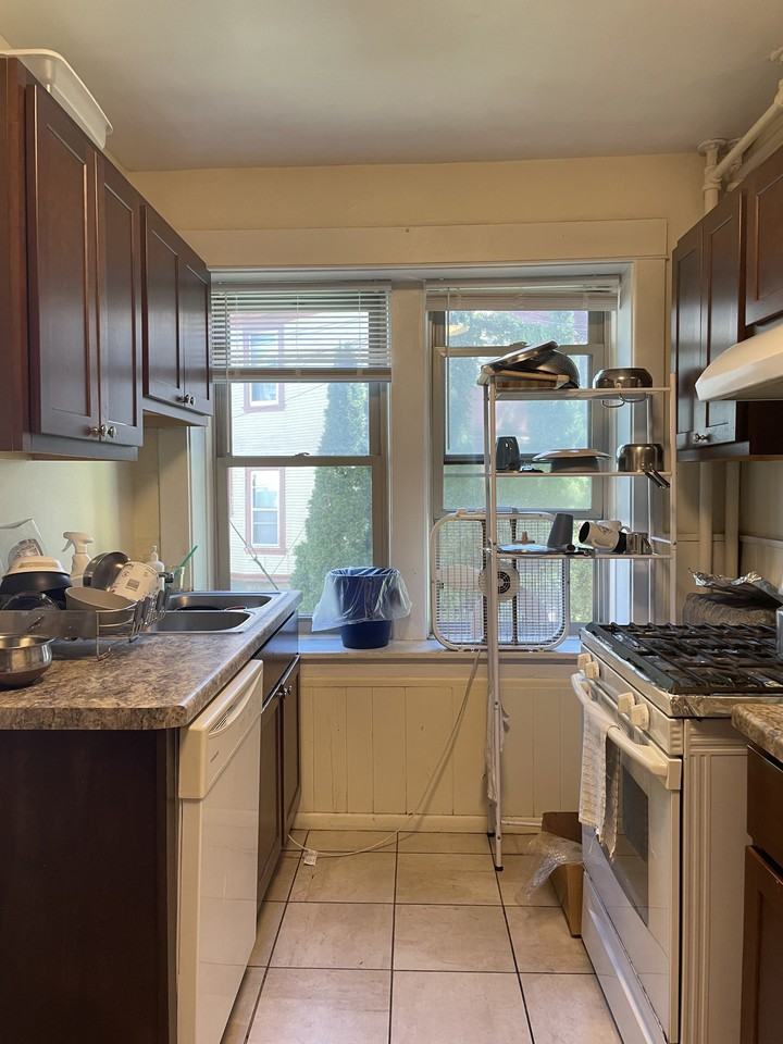 213 N Hamilton St #1N - Photo 7 of 28