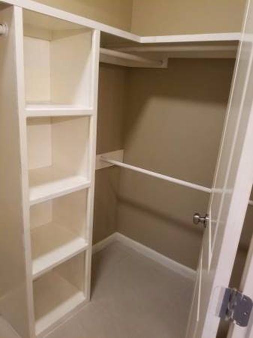 1428 Leann Rimes Rd #B - Photo 7 of 11